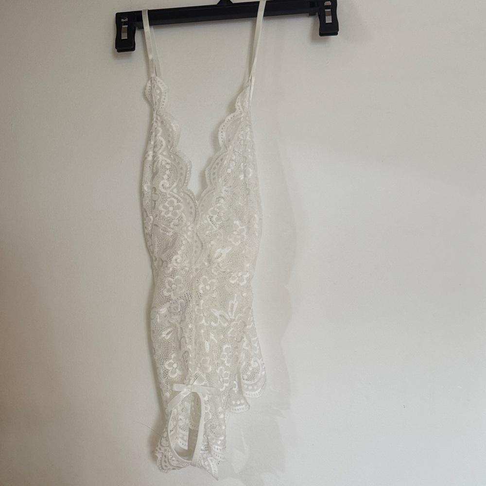 Women’s White Lace Teddy Bodysuit - Elegant Intimates. Never worn.